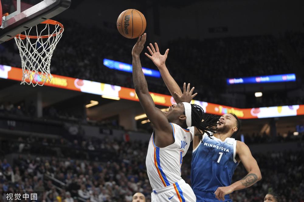 他频频突入 他频频突入